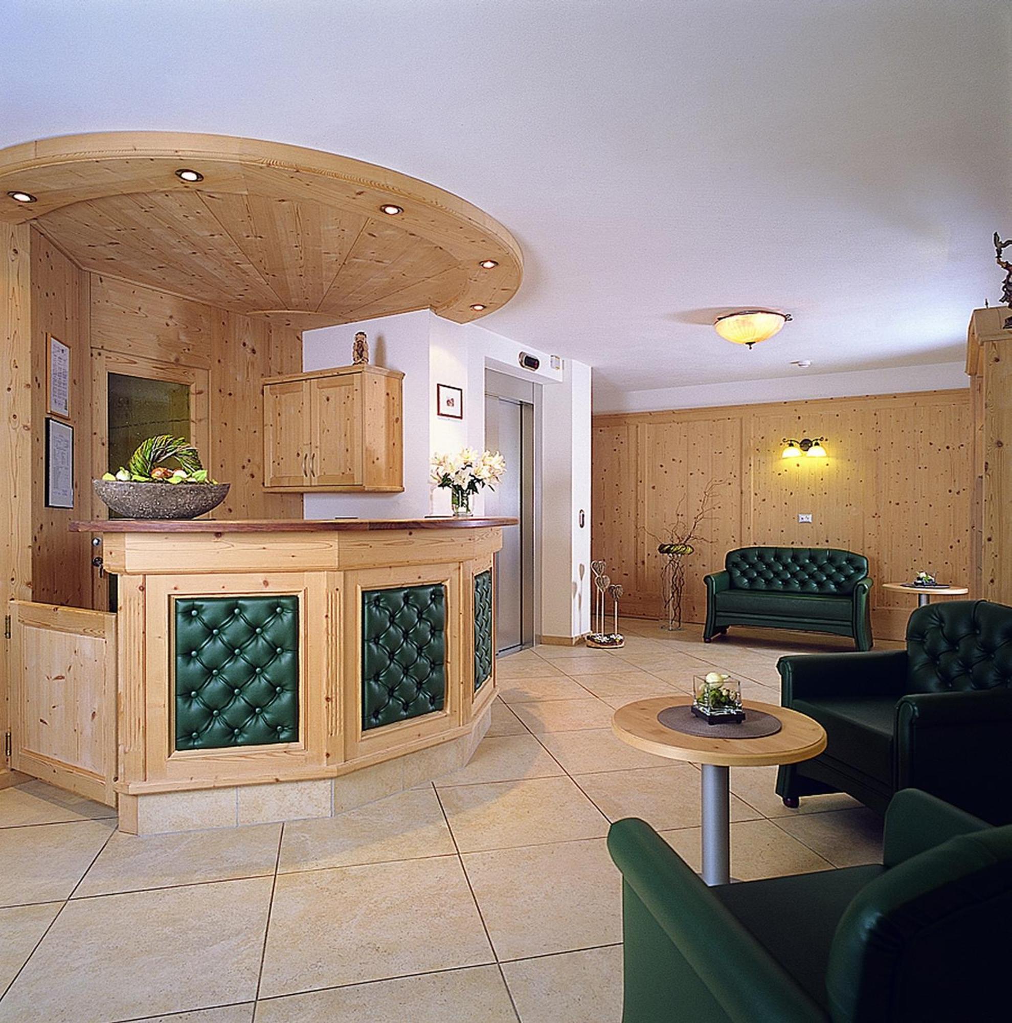 סלבה די ואל גרדנה Garni Hotel Bel Vert מראה חיצוני תמונה